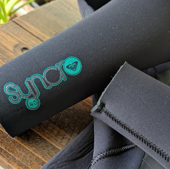 Roxy Syncro 4/3 mm Size 6 Black Wetsuit with Teal Details - Picture 9 of 9